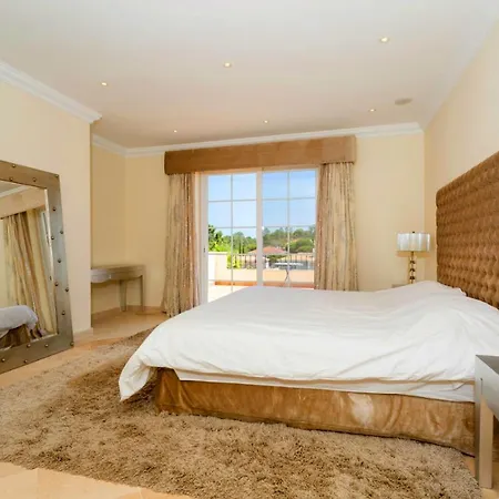 Vale Do Garrao Sleeps 10 With Pool Air Con And Wifi * Quinta do Lago