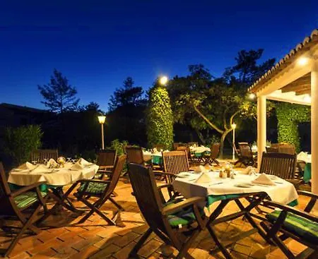 Villa Vale Do Garrao Sleeps 10 With Pool Air Con And Wifi